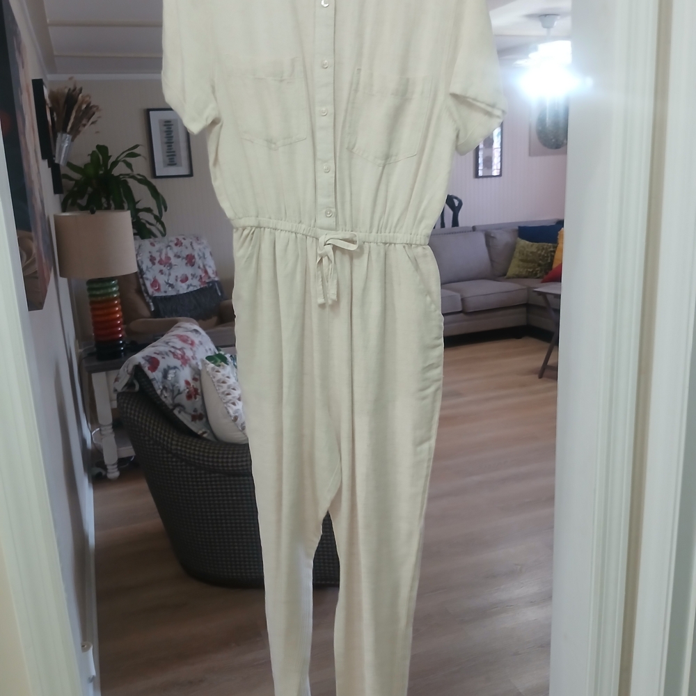 Jessica Simpson Beige Button-Up Jumpsuit